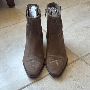 Dolce Vita Silma Ankle Boots Tan Size 7